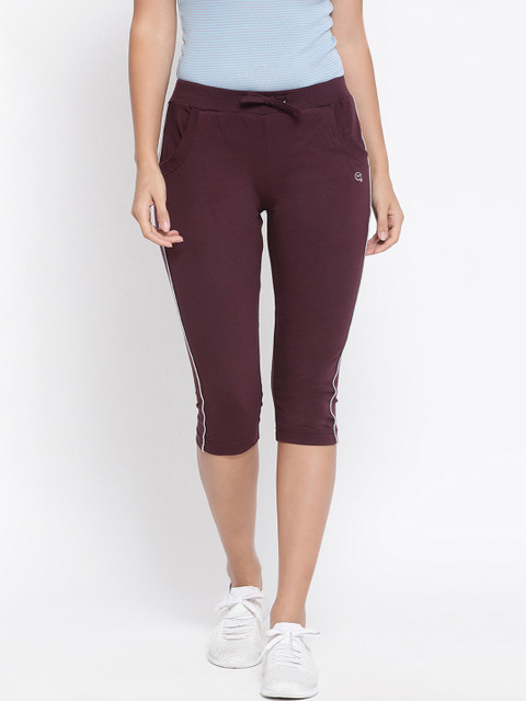 

Macrowoman W-Series Women Burgundy & White Solid Regular Fit Capris