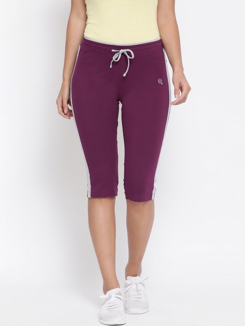 

Macrowoman W-Series Women Purple & White Solid Regular Fit Capris