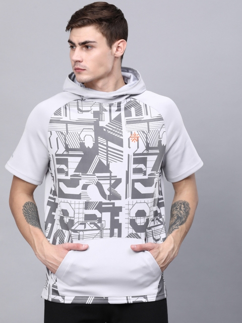 

Cultsport Men Grey Printed Hood T-shirt