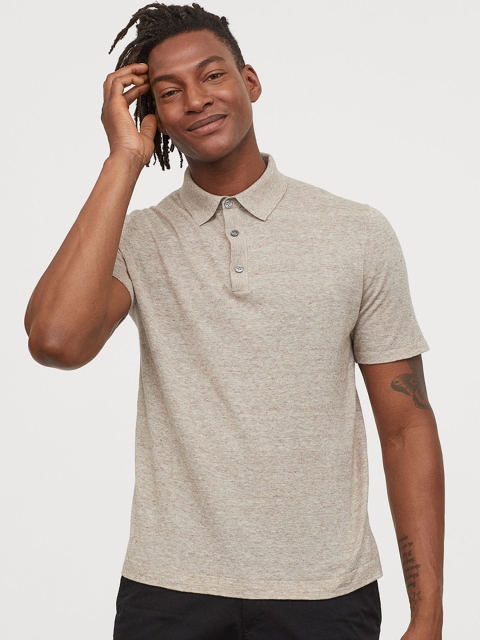 

H&M Men Beige Solid Fine-Knit Polo T-shirt