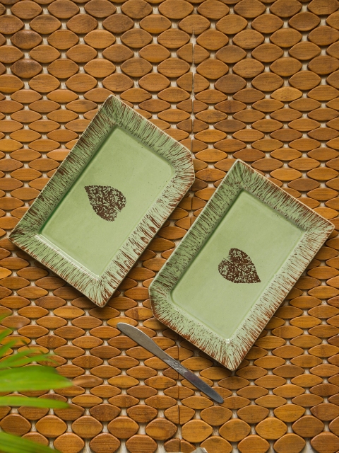 

ExclusiveLane Set of 2 Hand Painted Ceramic Studio Pottery Serving Platters, Green