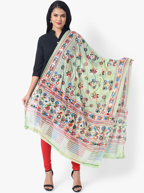 

Vastraa Fusion Women Green & Red Embroidered Pure Cotton Dupatta