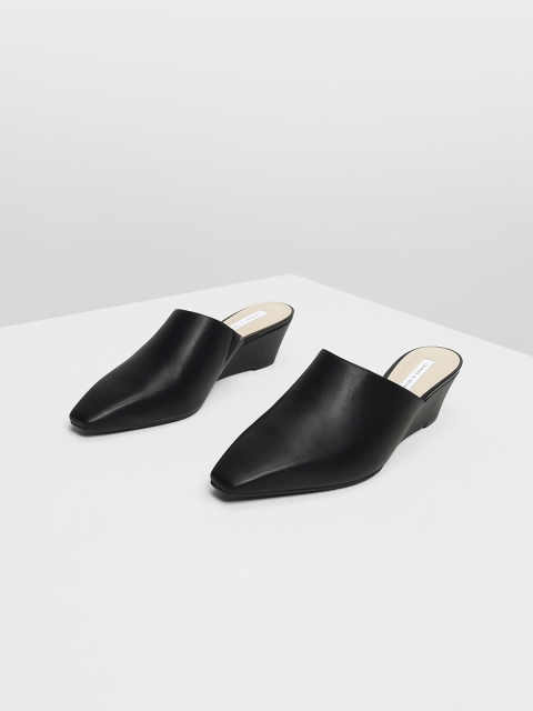 

CHARLES & KEITH Women Black Solid Mules