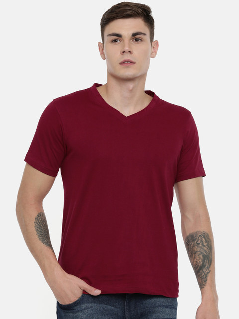 

Bushirt Men Maroon Solid V-Neck T-shirt