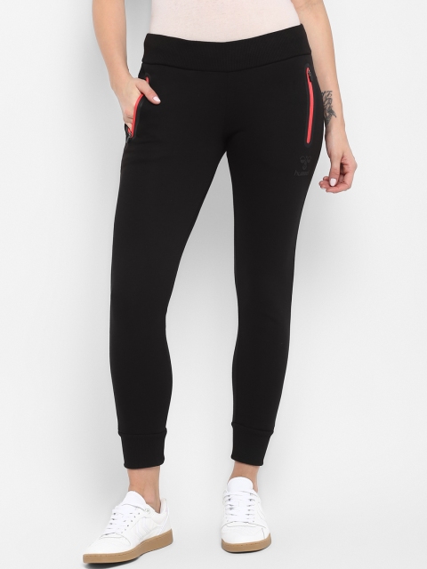 

hummel Women Black Solid Cammy Joggers