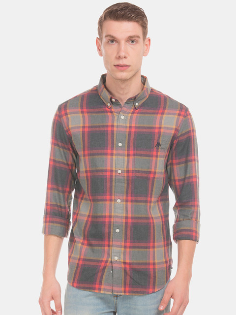 

Aeropostale Men Grey & Pink Regular Fit Checked Casual Shirt