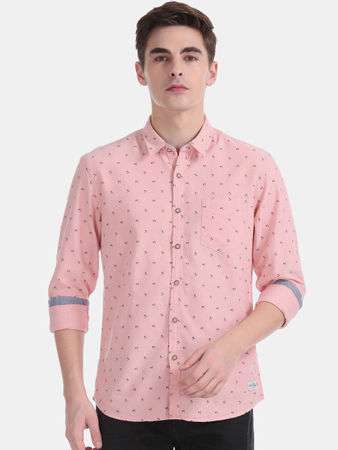 

Flying Machine Men Peach Regular Fit Printed Casual Shirt, Pink