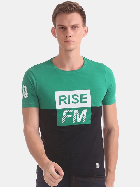 

Flying Machine Men Green Colourblocked Round Neck T-shirt