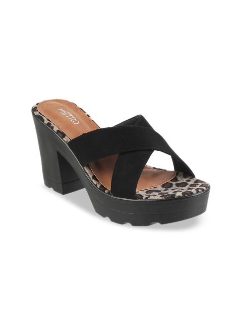 Metro Women Black Solid Sandals