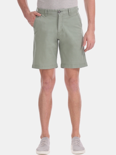 

Aeropostale Men Green Solid Regular Fit Regular Shorts