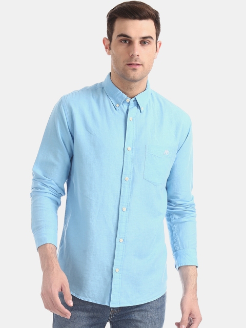 

Aeropostale Men Blue Regular Fit Solid Casual Shirt