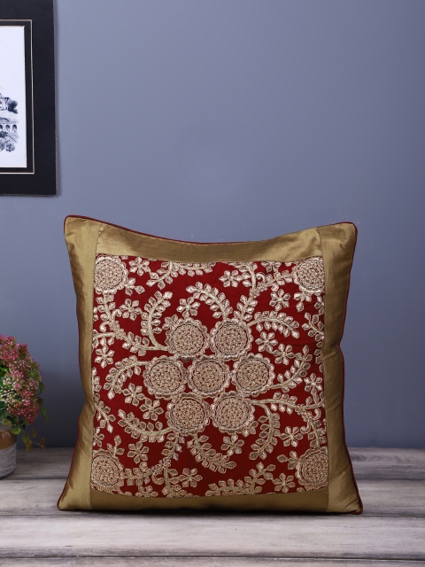 

eyda Gold-Toned & Red Set of Single Embroidered Square Cushion Covers
