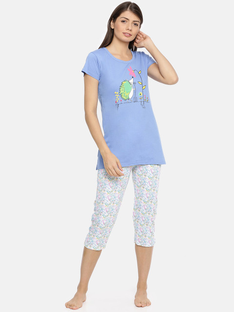 

Red Rose Women Blue & White Printed Night suit