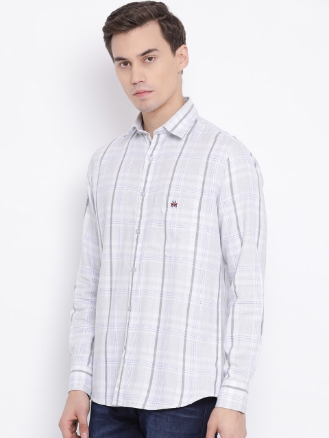 Crimsoune Club Men White Smart Slim Fit Checked Casual Shirt