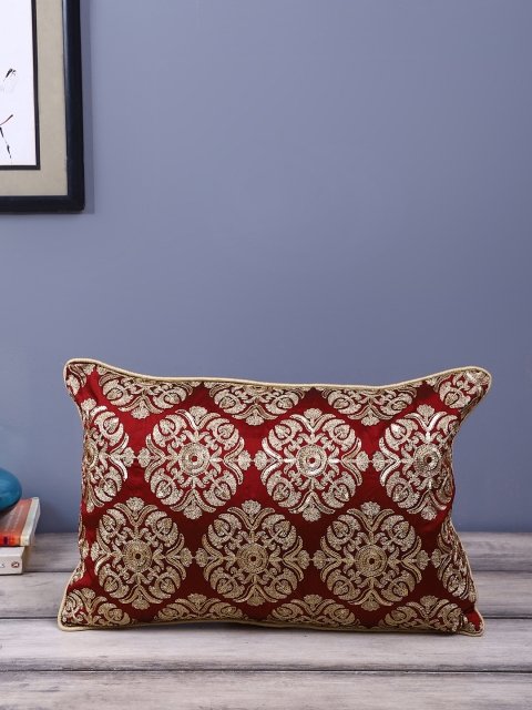 

eyda Maroon & Gold-Coloured Single Embellished Rectangle Cushion Cover