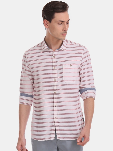 

Flying Machine Men White & Maroon Regular Fit Striped Casual Shirt