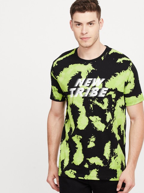 

Bossini Men Black & Fluorescent Green Printed Round Neck T-shirt