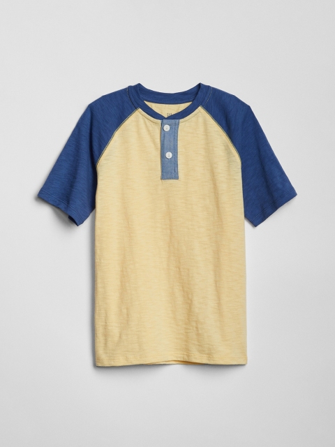 

GAP Boys Yellow & Navy Blue Colourblocked Henley Neck T-shirt