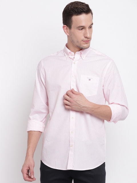 

GANT Men Pink Regular Fit Solid Casual Shirt