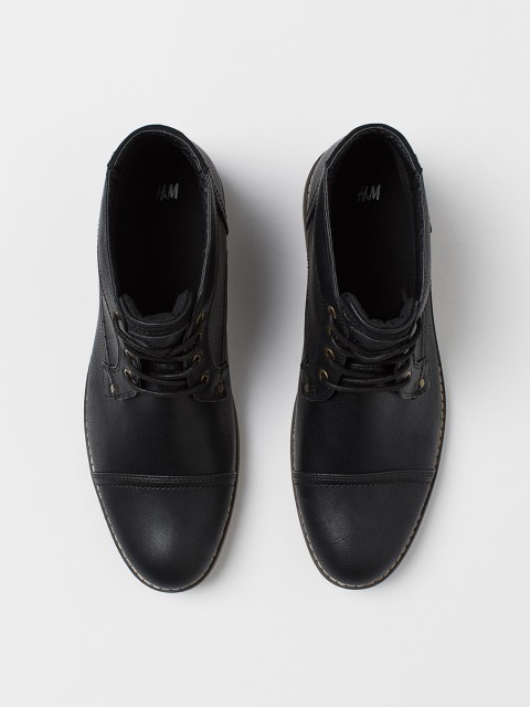 

H&M Men Black Solid Desert Boots