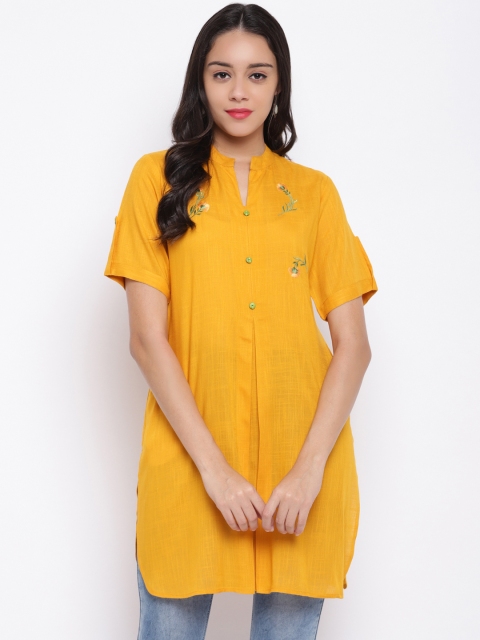 

Shakumbhari Women Yellow Solid Straight Kurta With Mask