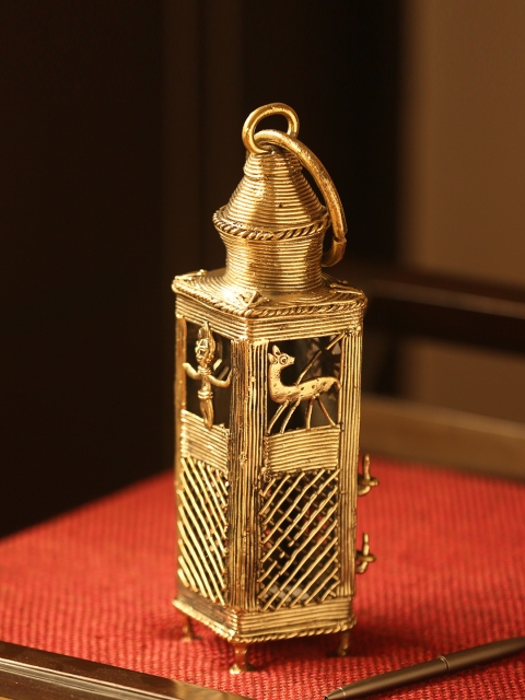 

ExclusiveLane Gold-Toned Brass Glowing Lantern Handmade In Dhokra Art Tea Light Holder