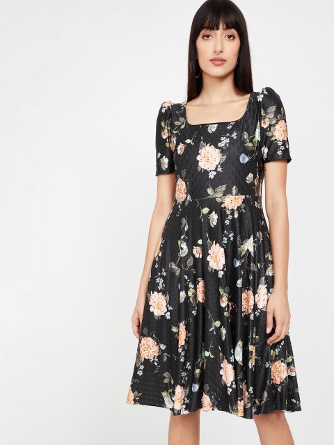 

CODE by Lifestyle Women Black & Peach-Coloured Printed Fit and Flare Dress