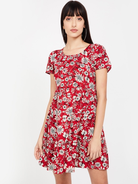 

Ginger by Lifestyle Women Red Printed Fit and Flare Dress