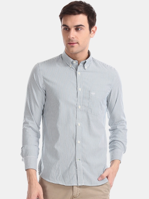 

Arrow Men Green & White Slim Fit Pinstriped Casual Shirt