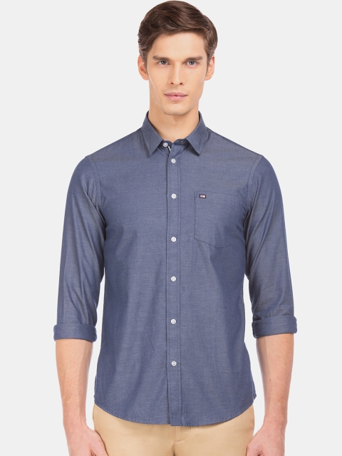 

Arrow Men Blue Slim Fit Solid Casual Shirt