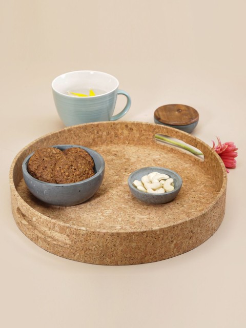 

nestroots Beige Cork Wood Round Shape Serving Tray for Daily Use