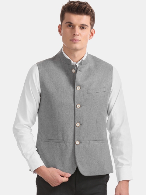 

Arrow Men Grey Solid Slim Fit Nehru Jacket