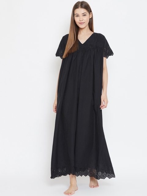 

The Kaftan Company Black Solid Nightdress NT_CO_NOVA03