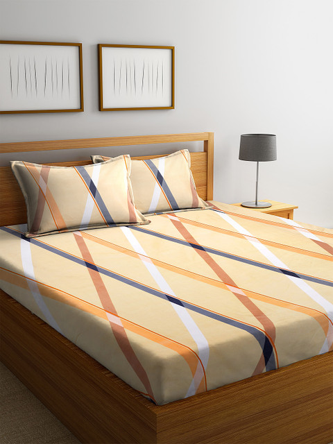 

Home Sizzler Beige Geometric 144 TC Polyester 1 Queen Bedsheet with 2 Pillow Covers
