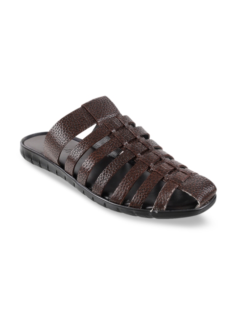 

Metro Men Brown Leather Comfort Sandals