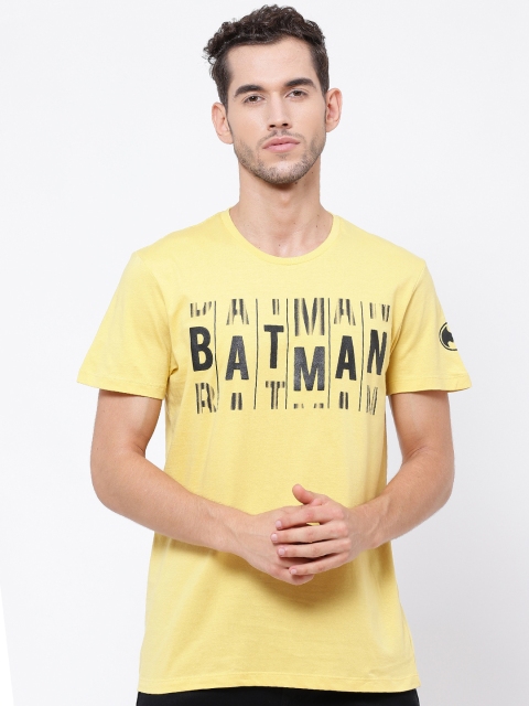 

Free Authority Men Yellow & Black Batman Printed Round Neck T-shirt