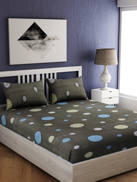 

EverHOME Olive Green & Blue Geometric 144 TC Cotton 1 Queen Bedsheet with 2 Pillow Covers