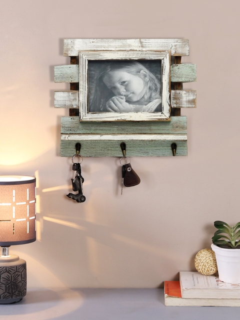 

Aapno Rajasthan Green & White Wooden Wall Photo Frame