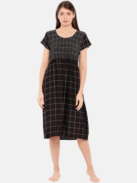 

GOLDSTROMS Black & White Checked Nightdress