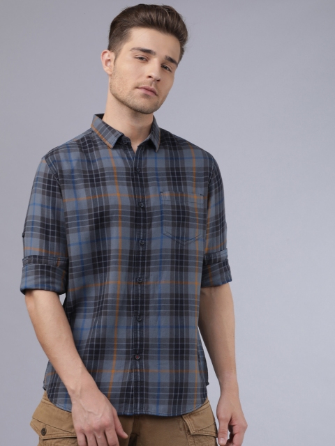 

Ecko Unltd Men Checked Blue Regular Fit Casual Shirt