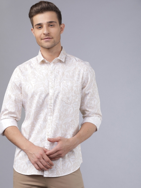 

HIGHLANDER Men White & Beige Slim Fit Printed Casual Shirt