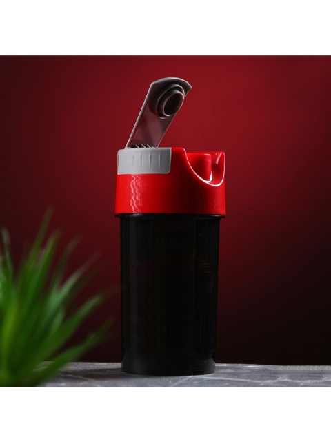 

Dennmarks Red & Black Colourblocked Plastic Sipper Bottle