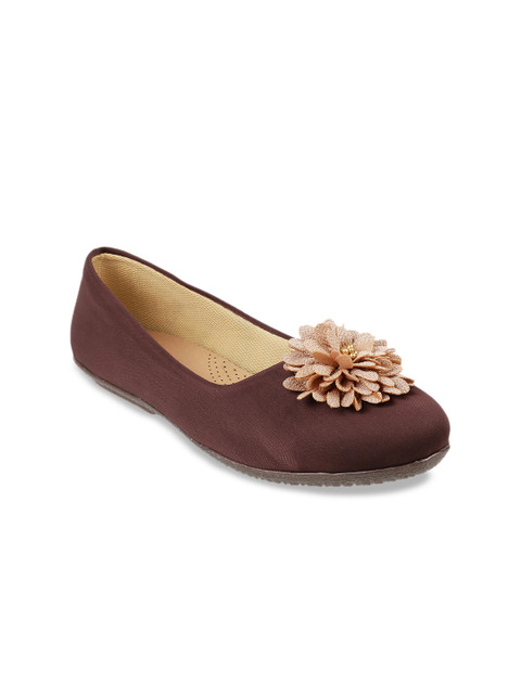 

Metro Women Brown Embellished Ballerinas