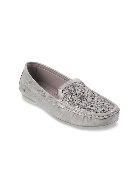 

Metro Women Grey Printed Loafers