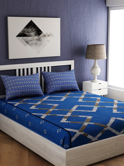 

EverHOME Blue & White Geometric 144 TC Cotton 1 Queen Bedsheet with 2 Pillow Covers