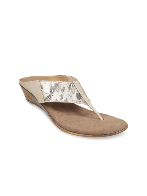 

Metro Women Gold-Toned Printed Heels