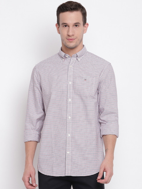 

GANT Men White & Red Regular Fit Checked Casual Shirt