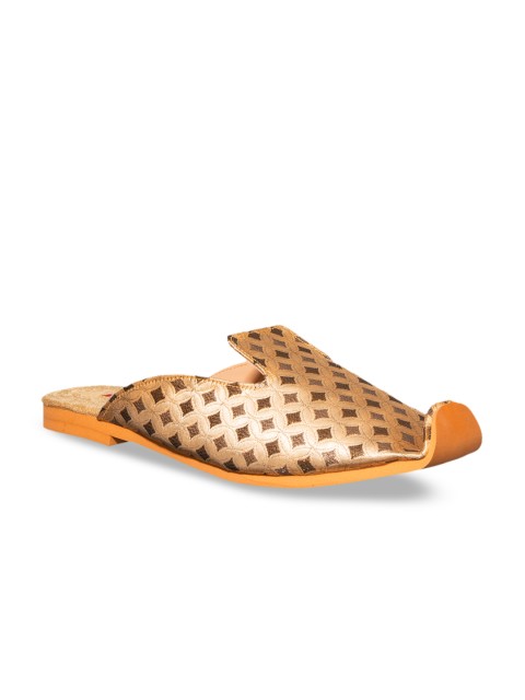

Khadims Men Gold-Toned Mojaris