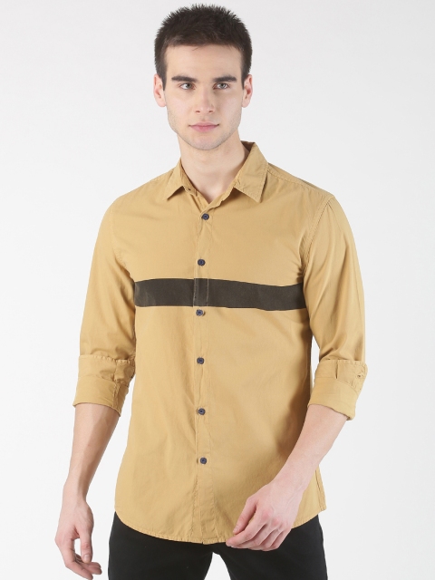 

Blue Saint Men Khaki & Black Slim Fit Colourblocked Casual Shirt