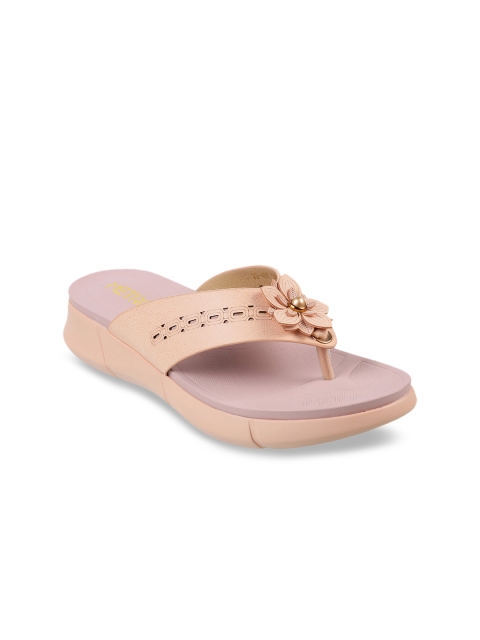 

Metro Women Pink Solid Sandals
